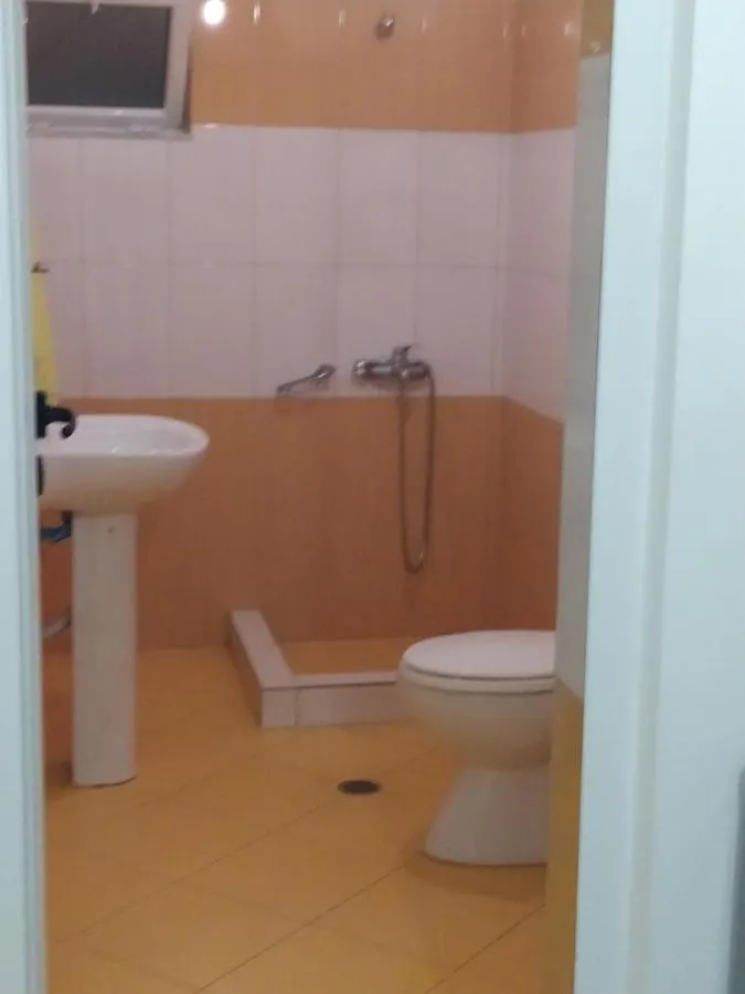 Qoku Chicago Apartament كساميل ألبانيا
